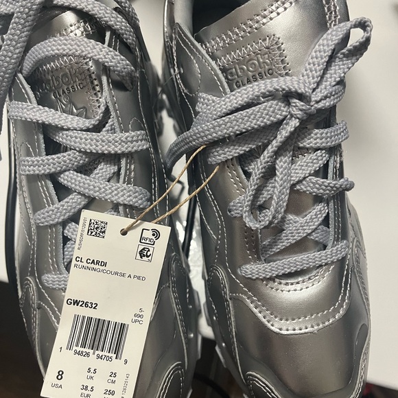 Reebok Cardi B Sneakers New with tags Size 8 - Picture 2 of 8